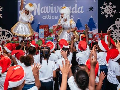 Fundación Altice celebra una "Navivelada"
