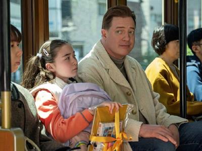“Rental Family” encabeza estrenos marcados por emoción y aventura