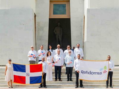 Refidomsa honra a los Padres de la Patria