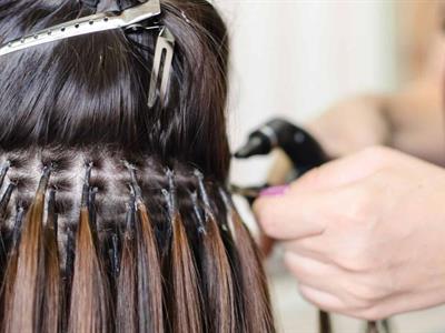 Extensiones de pelo: cóctel tóxico y riesgo a la salud