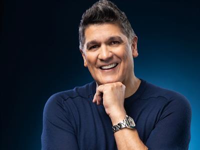 Eddy Herrera lanza su nuevo sencillo de merengue romántico