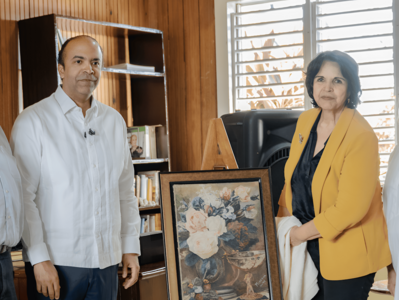 Refidomsa dona obra Minerva Mirabal a museo Hermanas Mirabal