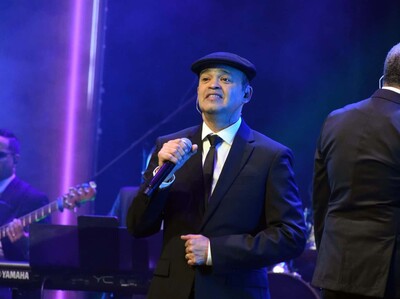 Nuevo sencillo Compañera de Alex Bueno ya tiene videoclip