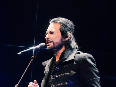 Beto Cuevas acústico en Santo Domingo: concierto imperdible