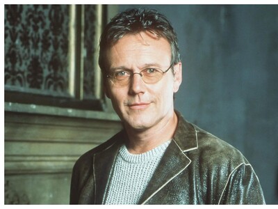 Muere Anthony Head, actor de "Buffy Cazavampiros" y "Ted Lasso"