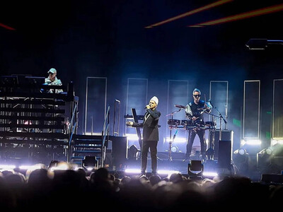 Pet Shop Boys celebran 40 años de historia en espectáculo